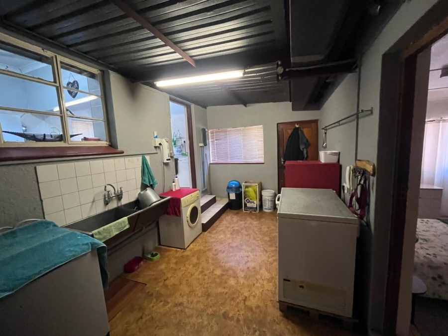 5 Bedroom Property for Sale in Rouxpark Western Cape